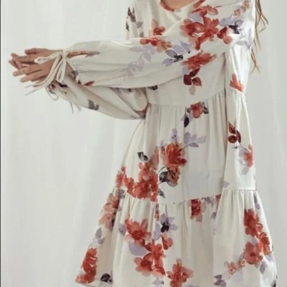 *new* Floral Babydoll Dress - Picture 3 of 6